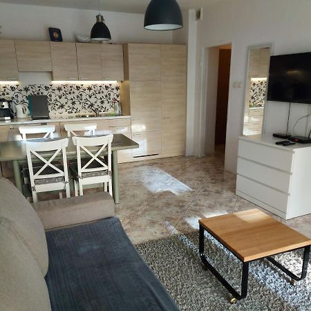 Apartament Portowy Z Garazem, Ul Towarowa Kołobrzeg Exterior foto